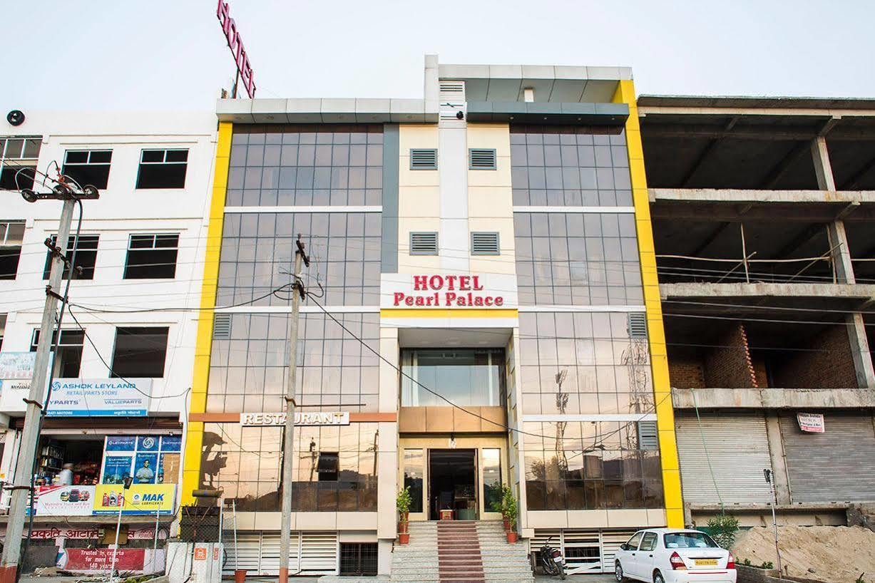 אודייפור Hotel Pearl Palace מראה חיצוני תמונה